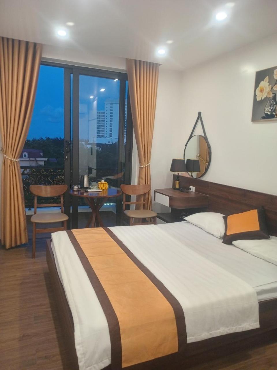 Quang Minh Hotel Ðố Sơn Buitenkant foto